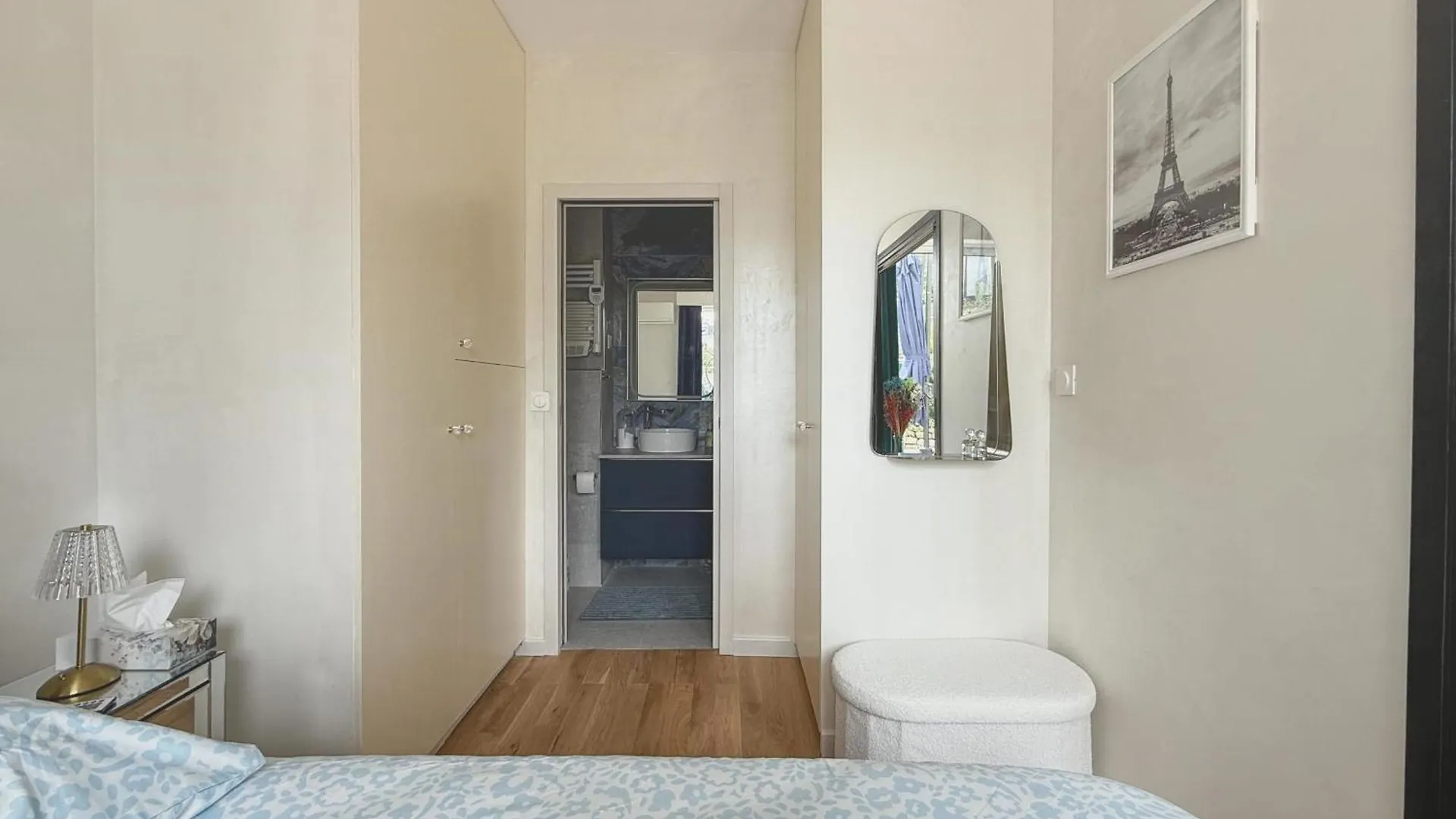 Bright Apartment With Garden Close To The Metro Párizs