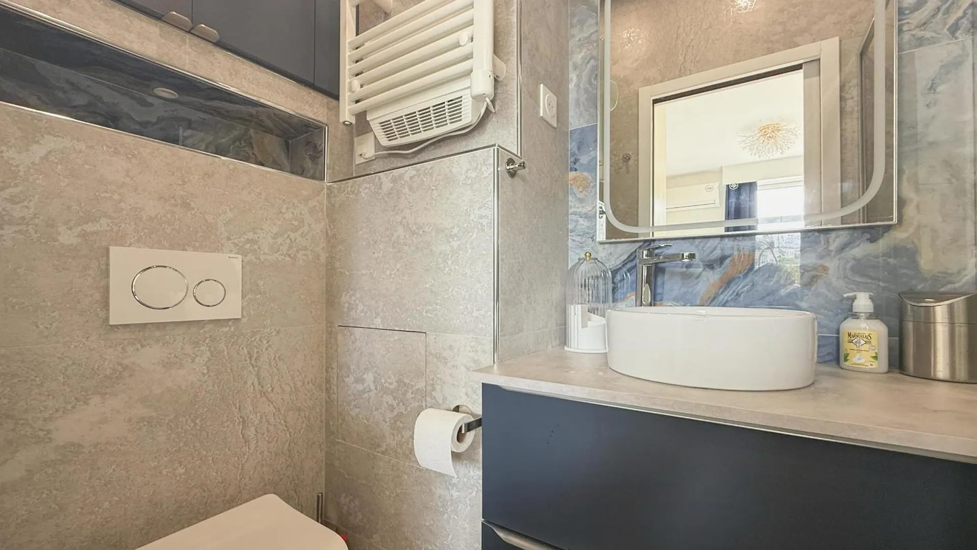 Bright Apartment With Garden Close To The Metro Párizs Franciaország